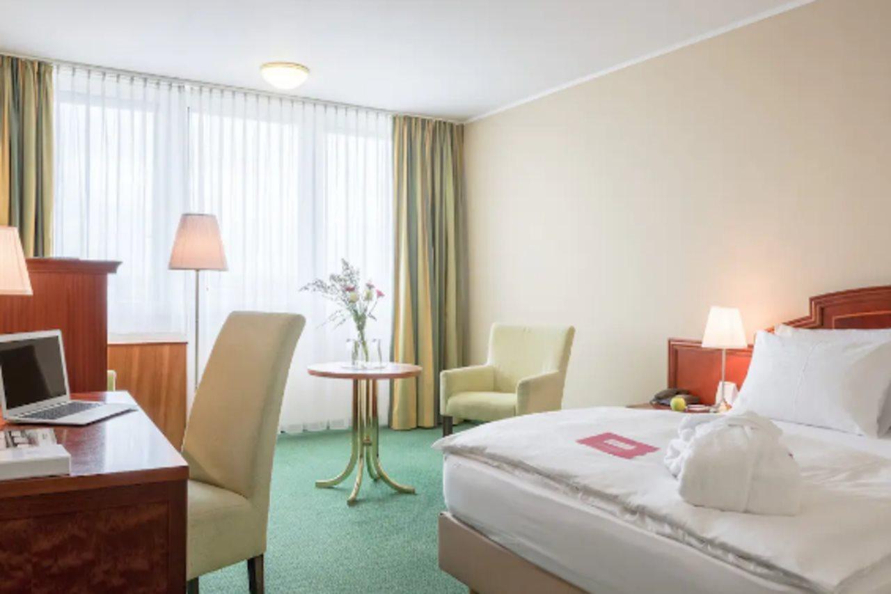 Leoso Hotel Leverkusen Dış mekan fotoğraf